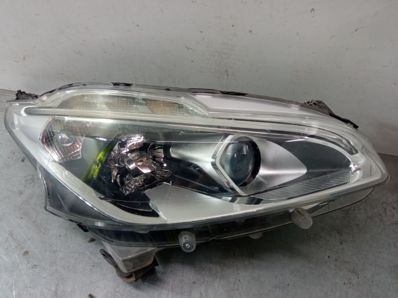 Recambio de faro derecho para peugeot 208 i (ca_, cc_) 1.6 hdi / bluehdi 75 referencia OEM IAM 9810805880  