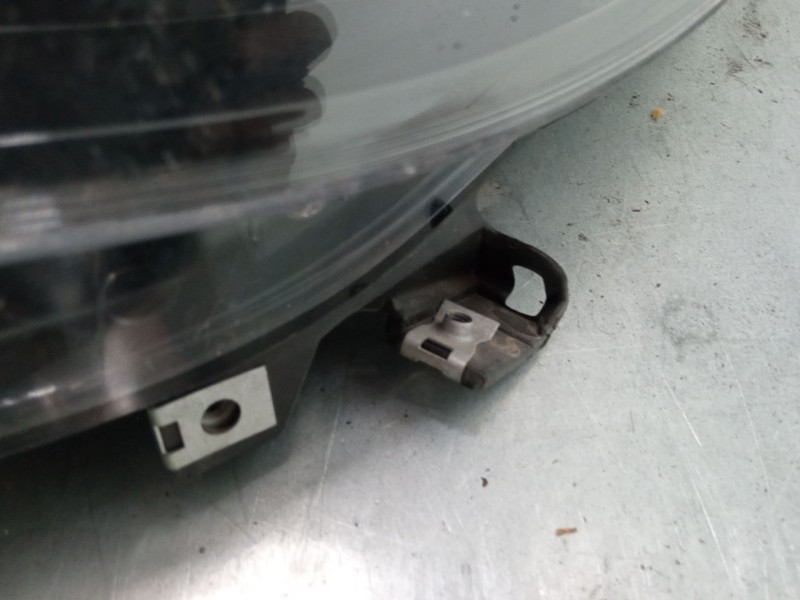 Recambio de faro izquierdo para renault grand scénic iii (jz0/1_) 1.5 dci referencia OEM IAM   