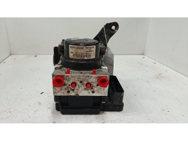 Recambio de abs para toyota yaris (_p13_) 1.5 (nsp131_) referencia OEM IAM 445400D280  