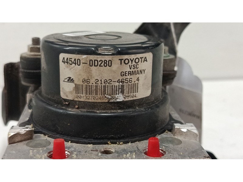 Recambio de abs para toyota yaris (_p13_) 1.5 (nsp131_) referencia OEM IAM 445400D280  