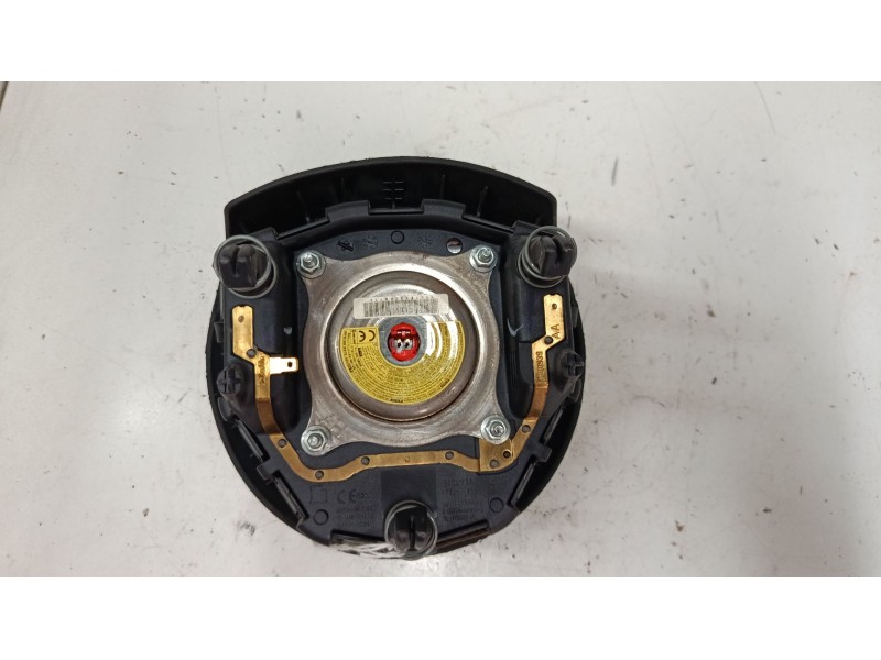 Recambio de airbag volante para toyota yaris (_p13_) 1.5 (nsp131_) referencia OEM IAM 451300D630C0  