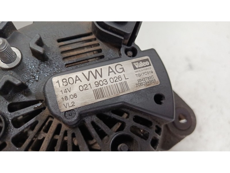 Recambio de alternador para volkswagen passat b6 (3c2) 2.0 tdi referencia OEM IAM 021903026L  