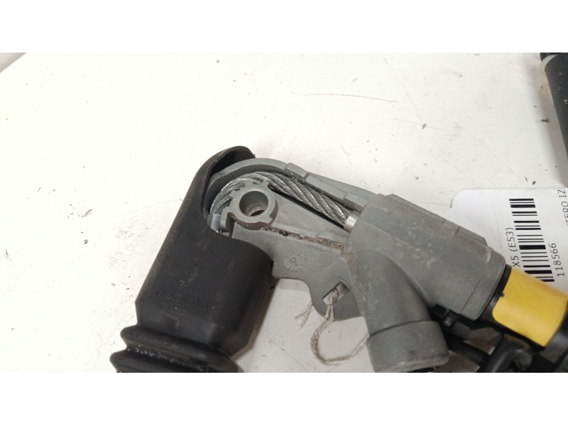 Recambio de anclaje cinturon delantero izquierdo para bmw x5 (e53) 3.0 d referencia OEM IAM   