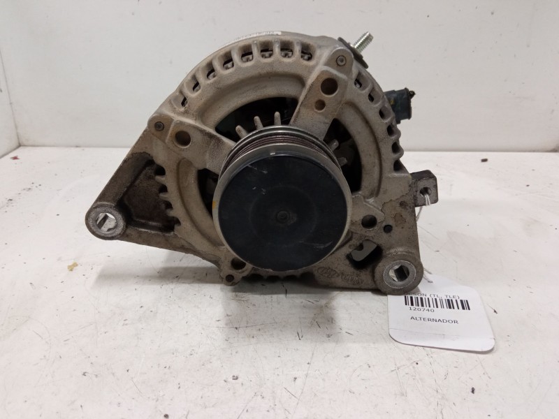 Recambio de alternador para hyundai tucson (tl, tle) 1.7 crdi referencia OEM IAM 373002A700  
