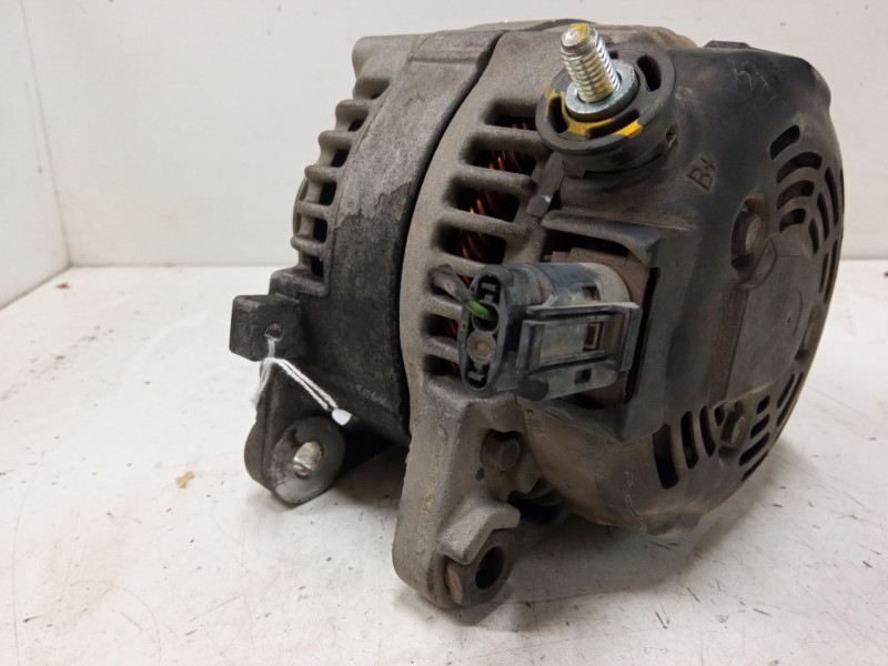 Recambio de alternador para hyundai tucson (tl, tle) 1.7 crdi referencia OEM IAM 373002A700  