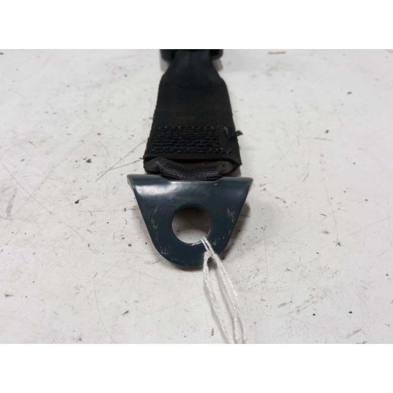 Recambio de anclaje cinturon trasero izquierdo para peugeot 206+ (2l_, 2m_) 1.4 hdi eco 70 referencia OEM IAM   