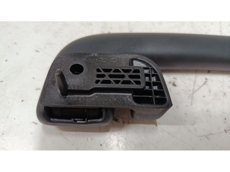 Recambio de asidero trasero izquierdo para hyundai i20 iii (bc3, bi3) 1.2 1.2 referencia OEM IAM   