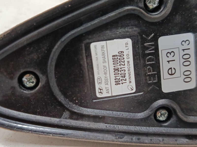 Recambio de base de antena para hyundai i20 iii (bc3, bi3) 1.2 1.2 referencia OEM IAM   