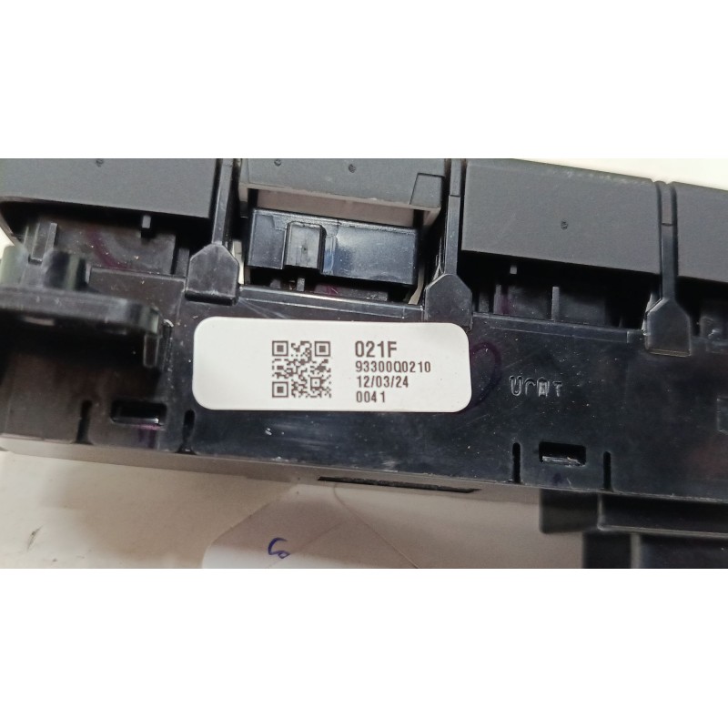 Recambio de boton park assist para hyundai i20 iii (bc3, bi3) 1.2 1.2 referencia OEM IAM 93300Q0210  