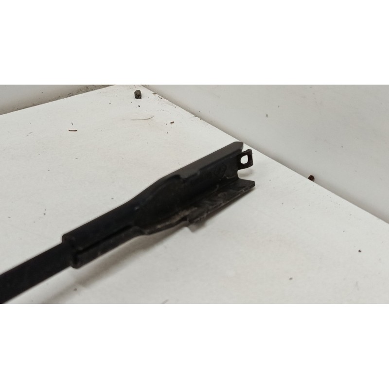 Recambio de brazo limpia delantero izquierdo para hyundai i20 iii (bc3, bi3) 1.2 1.2 referencia OEM IAM   