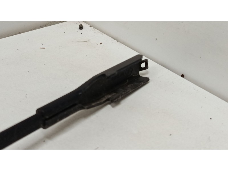 Recambio de brazo limpia delantero izquierdo para hyundai i20 iii (bc3, bi3) 1.2 1.2 referencia OEM IAM   