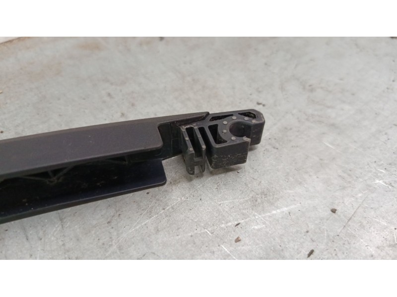 Recambio de brazo limpia trasero para hyundai tucson (tl, tle) 1.7 crdi referencia OEM IAM   