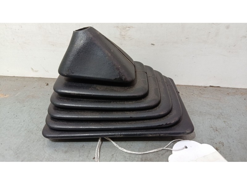 Recambio de funda palanca cambio para ford fiesta iii (gfj) 1.1 referencia OEM IAM   