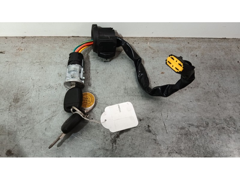 Recambio de clausor para renault clio ii (bb_, cb_) 1.2 (bb0a, bb0f, bb10, bb1k, bb28, bb2d, bb2h, cb0a,... referencia OEM IAM  