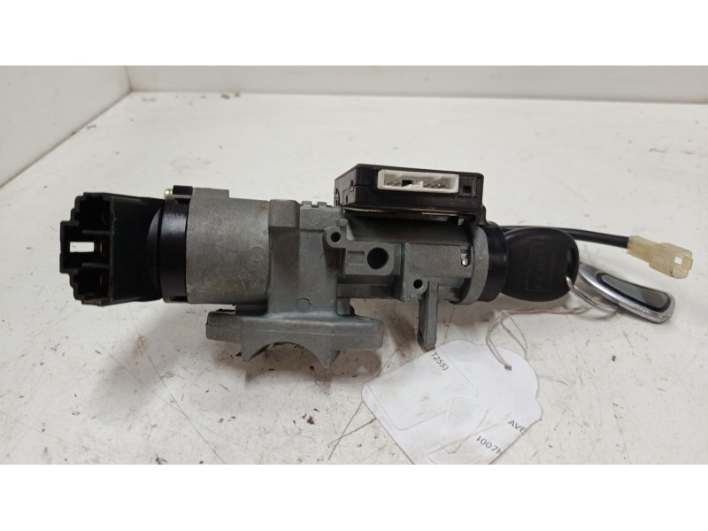 Recambio de clausor para chevrolet aveo / kalos hatchback (t250, t255) 1.4 referencia OEM IAM   