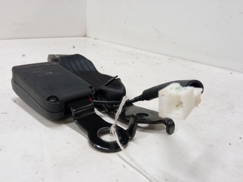 Recambio de anclaje cinturon trasero central para hyundai tucson (tl, tle) 1.7 crdi referencia OEM IAM   