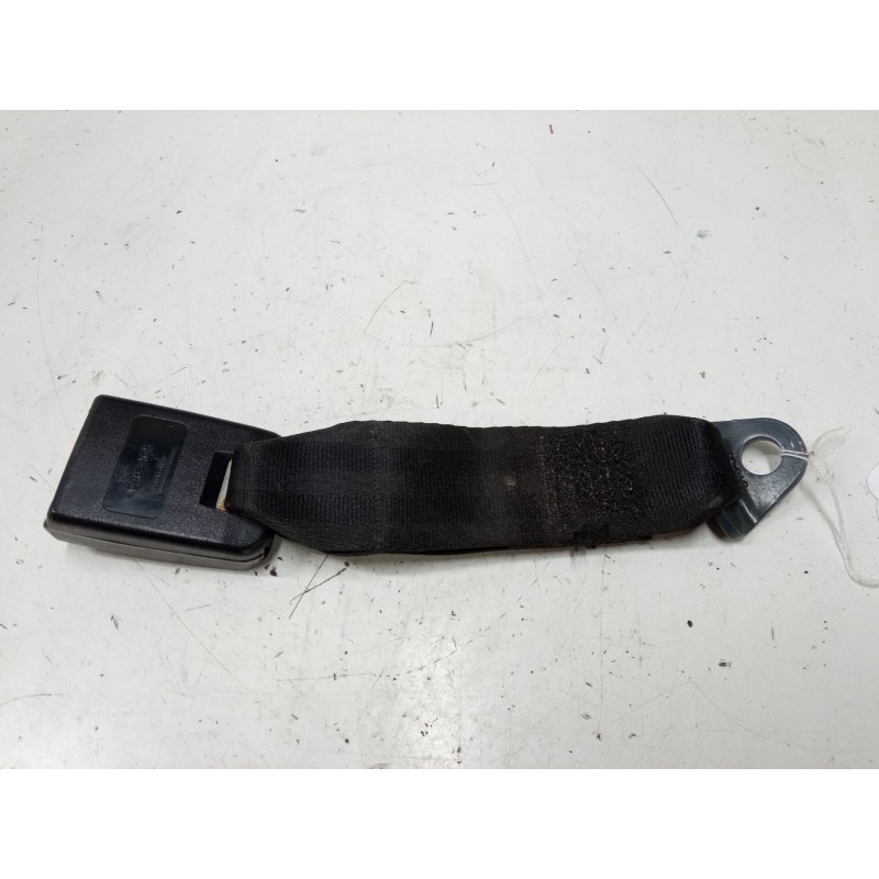 Recambio de anclaje cinturon trasero central para peugeot 206+ (2l_, 2m_) 1.4 hdi eco 70 referencia OEM IAM   