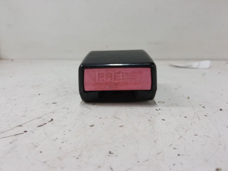 Recambio de anclaje cinturon trasero central para peugeot 206+ (2l_, 2m_) 1.4 hdi eco 70 referencia OEM IAM   