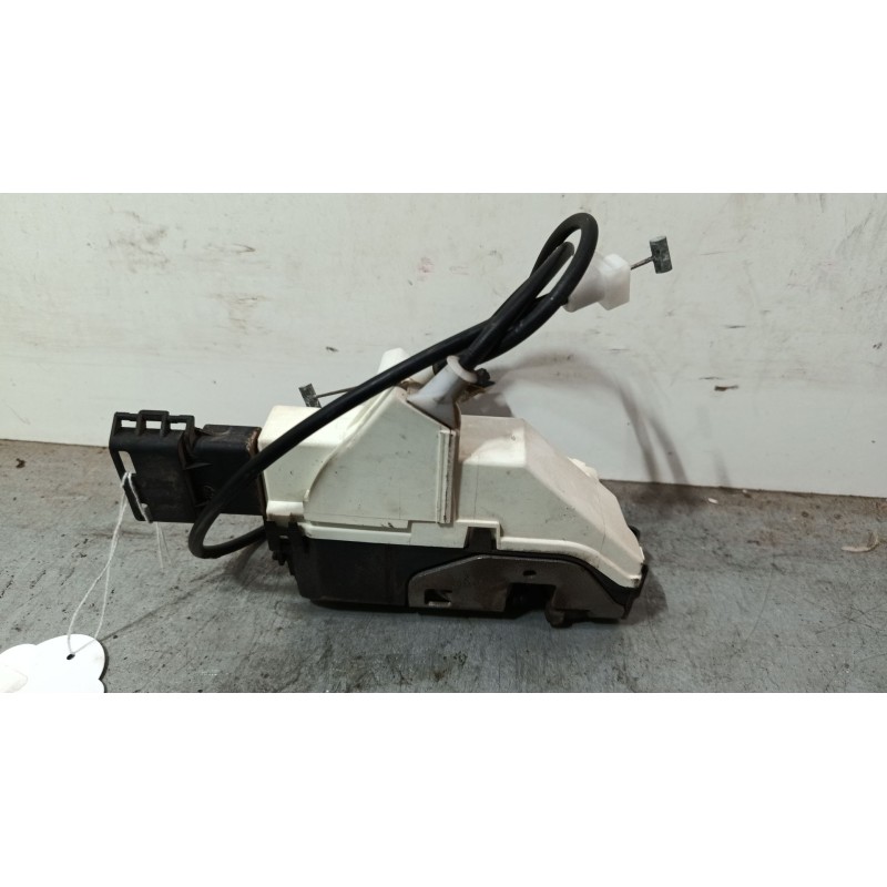 Recambio de cerradura puerta delantera derecha para peugeot 308 sw i (4e_, 4h_) 1.6 hdi referencia OEM IAM   