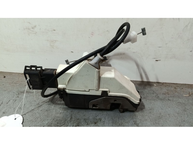 Recambio de cerradura puerta delantera derecha para peugeot 308 sw i (4e_, 4h_) 1.6 hdi referencia OEM IAM   