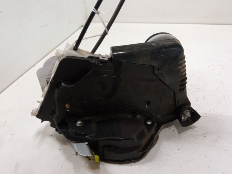 Recambio de cerradura puerta delantera izquierda para toyota yaris (_p13_) 1.5 (nsp131_) referencia OEM IAM   