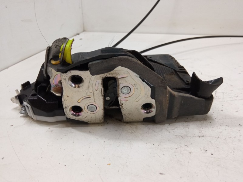 Recambio de cerradura puerta delantera izquierda para toyota yaris (_p13_) 1.5 (nsp131_) referencia OEM IAM   