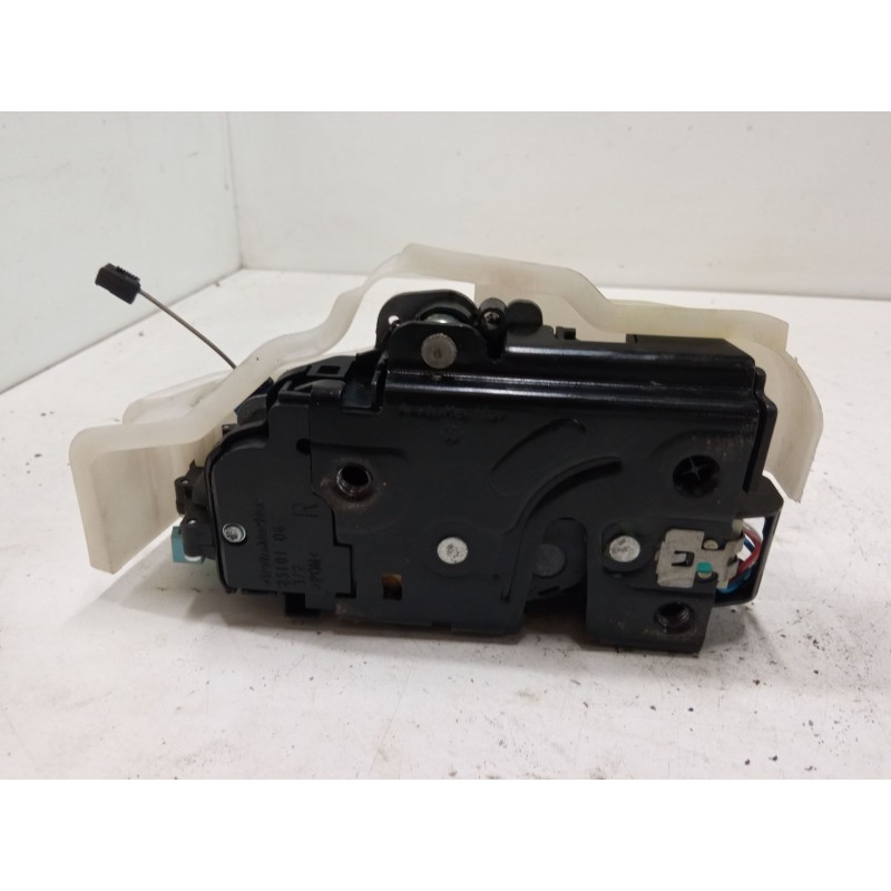 Recambio de cerradura puerta trasera derecha para volkswagen golf plus v (5m1, 521) 1.4 tsi referencia OEM IAM   
