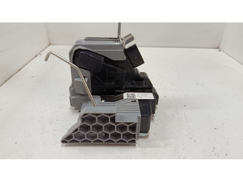 Recambio de cerradura puerta trasera derecha para hyundai i20 iii (bc3, bi3) 1.2 1.2 referencia OEM IAM   