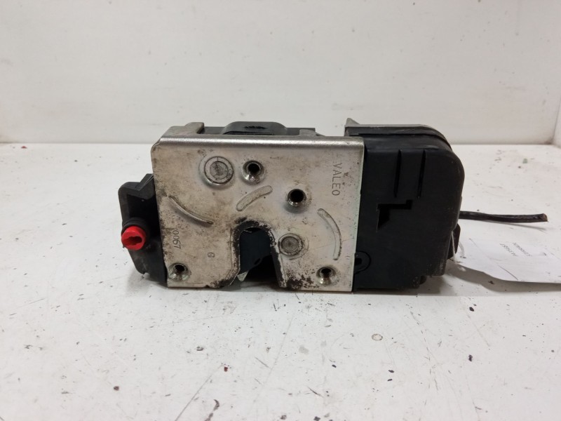 Recambio de cerradura puerta trasera izquierda para peugeot 206+ (2l_, 2m_) 1.4 hdi eco 70 referencia OEM IAM   
