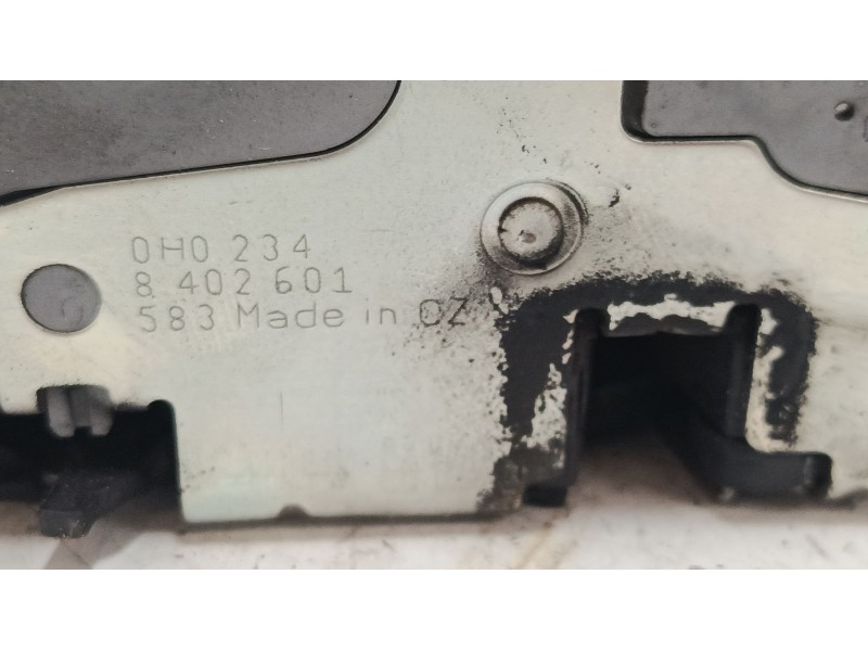 Recambio de cerradura puerta trasera izquierda para bmw x5 (e53) 3.0 d referencia OEM IAM 8402601  
