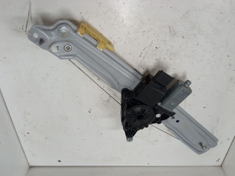 Recambio de elevalunas electrico trasero izquierdo para opel crossland x / crossland (p17, p2qo) 1.2 (75) referencia OEM IAM   