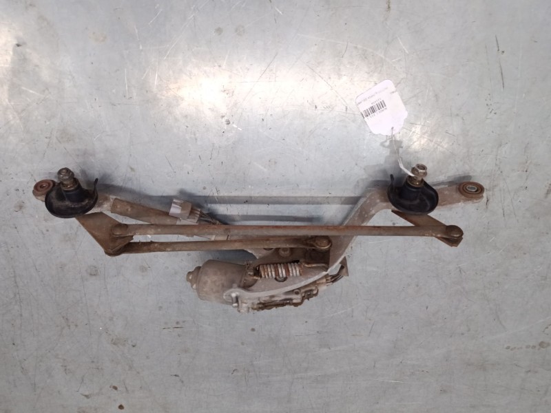 Recambio de motor limpia delantero para toyota auris (_e15_) 1.6 (zre151_) referencia OEM IAM 8511002190  