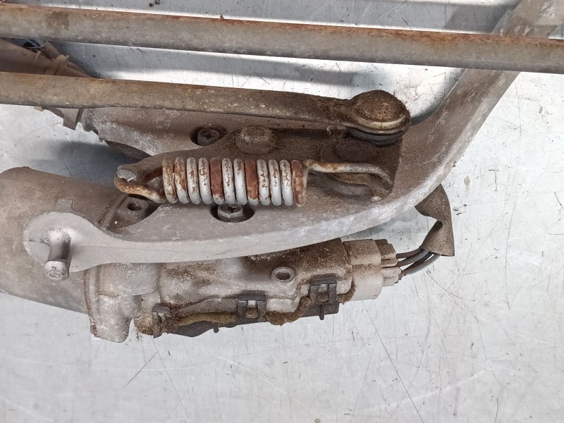 Recambio de motor limpia delantero para toyota auris (_e15_) 1.6 (zre151_) referencia OEM IAM 8511002190  