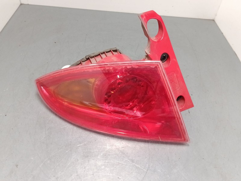 Recambio de piloto trasero izquierdo para seat leon (1p1) 1.9 tdi referencia OEM IAM   