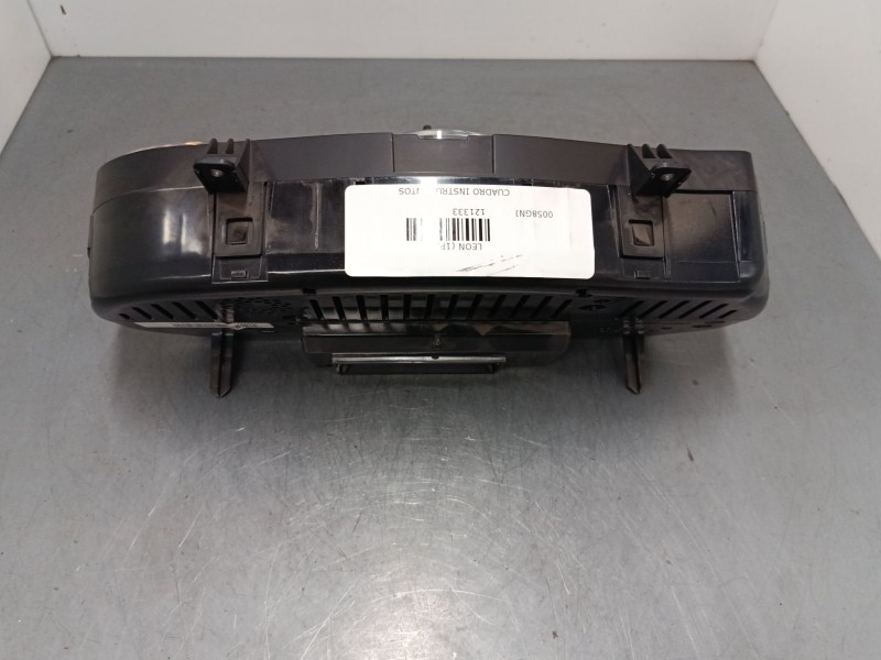 Recambio de cuadro instrumentos para seat leon (1p1) 1.9 tdi referencia OEM IAM 1P0920807L 110080368023 