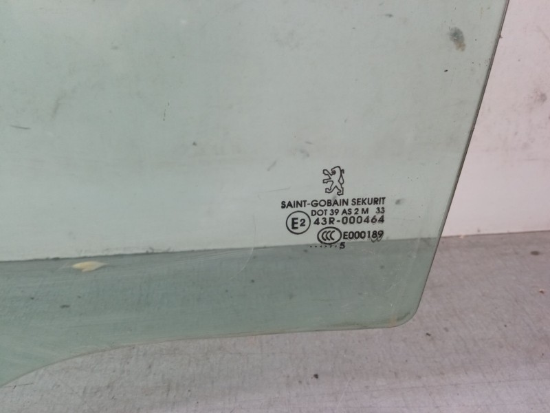 Recambio de luna puerta delantera izquierda para peugeot 206 hatchback (2a/c) 1.4 16v referencia OEM IAM   