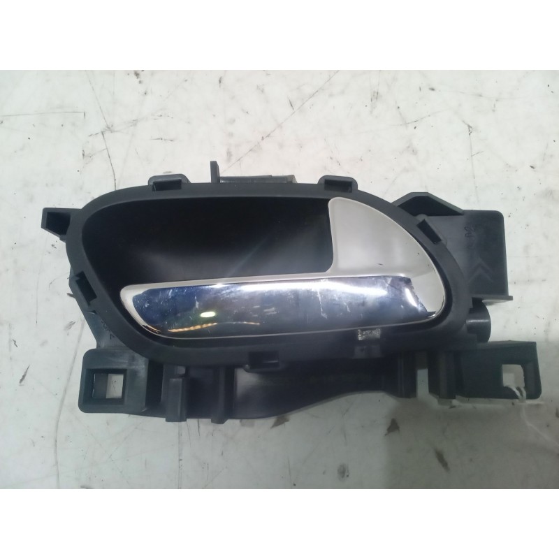 Recambio de maneta interior puerta delantera derecha para peugeot 207/207+ (wa_, wc_) 1.6 hdi referencia OEM IAM 303965  