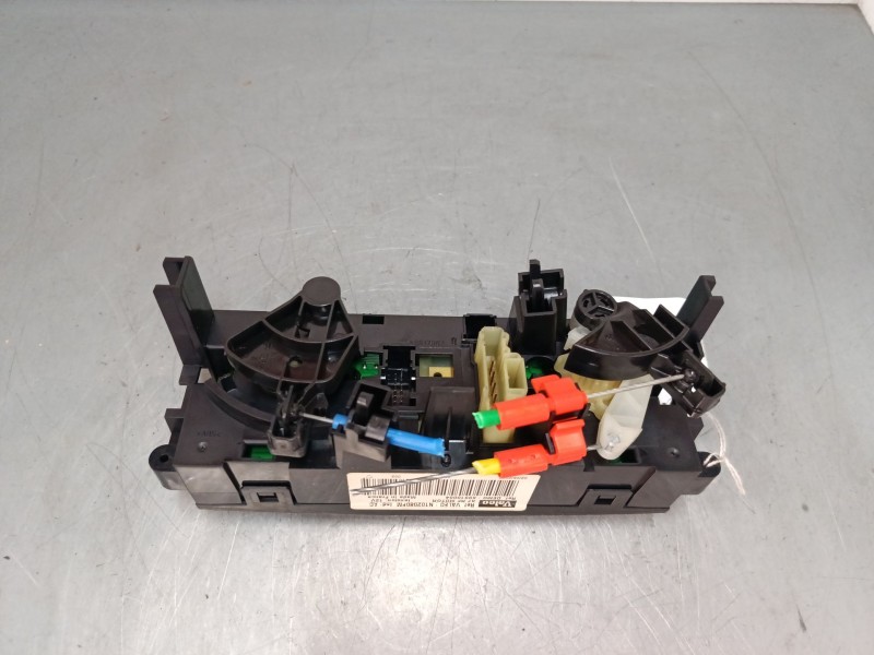 Recambio de mando calefaccion / a/a para peugeot 207/207+ (wa_, wc_) 1.6 hdi referencia OEM IAM 69910004  