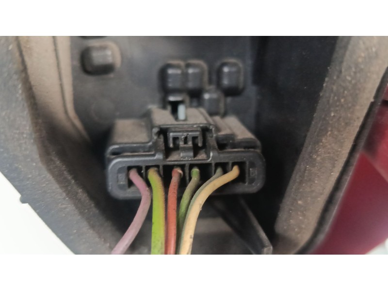 Recambio de piloto trasero derecho para peugeot 207/207+ (wa_, wc_) 1.6 hdi referencia OEM IAM   