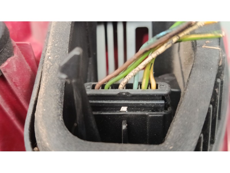 Recambio de piloto trasero izquierdo para peugeot 207/207+ (wa_, wc_) 1.6 hdi referencia OEM IAM 9686566080  