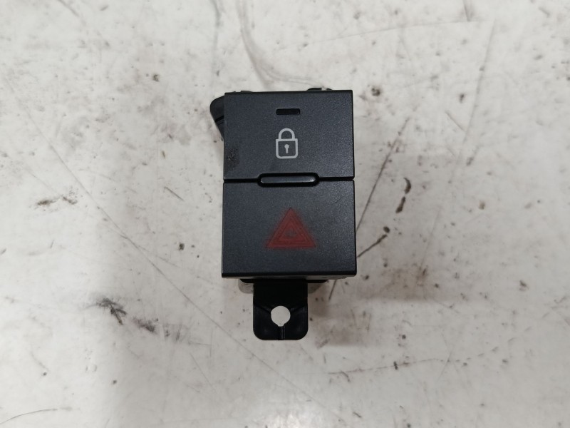 Recambio de warning para hyundai i20 iii (bc3, bi3) 1.2 1.2 referencia OEM IAM 93790Q0000  