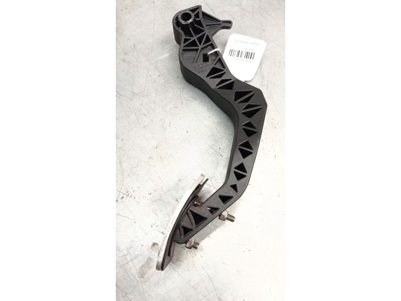 Recambio de pedal embrague para seat ibiza iii (6l1) 1.4 16v referencia OEM IAM 6Q1721321C  