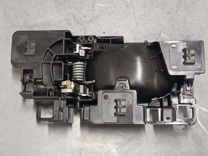 Recambio de maneta interior puerta trasera derecha para citroën c3 iii (sx) 1.2 thp 110 referencia OEM IAM   