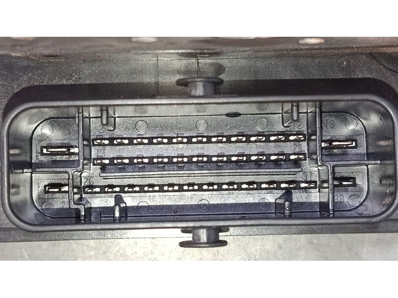 Recambio de abs para citroën c3 iii (sx) 1.2 thp 110 referencia OEM IAM 9826051380  
