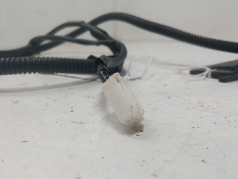 Recambio de anclaje cinturon delantero derecho para toyota yaris (_p13_) 1.5 (nsp131_) referencia OEM IAM   