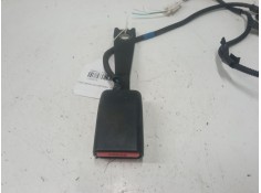 Recambio de anclaje cinturon delantero izquierdo para toyota yaris (_p13_) 1.5 (nsp131_) referencia OEM IAM   