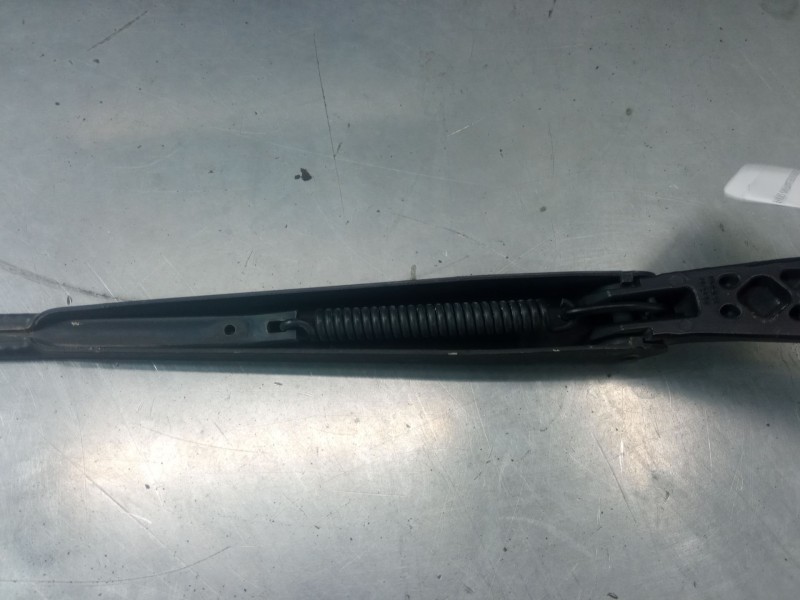 Recambio de brazo limpia delantero izquierdo para peugeot 308 sw i (4e_, 4h_) 1.6 hdi referencia OEM IAM   