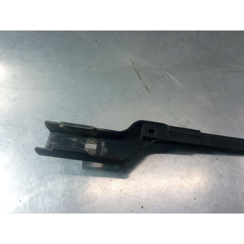 Recambio de brazo limpia delantero izquierdo para peugeot 308 sw i (4e_, 4h_) 1.6 hdi referencia OEM IAM   