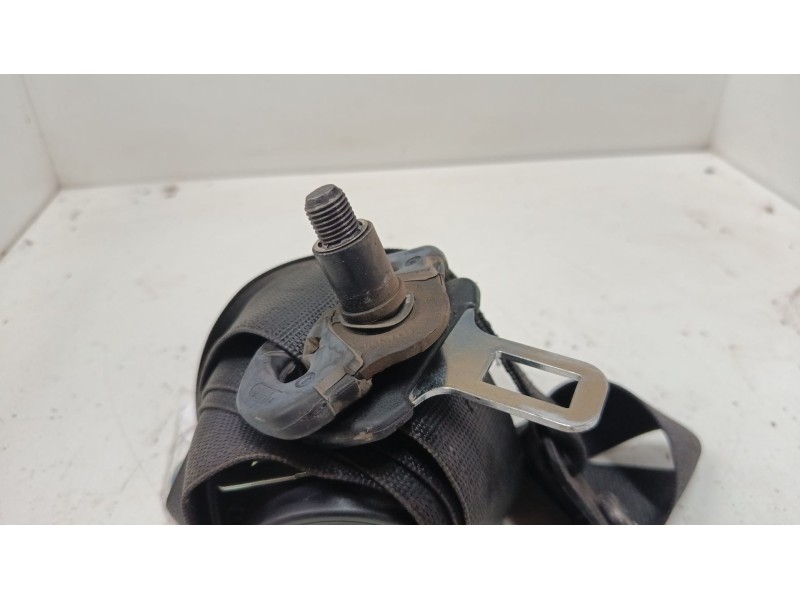 Recambio de cinturon seguridad delantero derecho para opel combo tour 1.3 cdti 16v referencia OEM IAM   