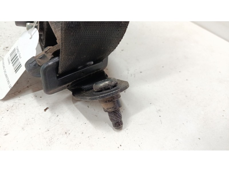 Recambio de cinturon seguridad delantero izquierdo para opel combo tour 1.3 cdti 16v referencia OEM IAM   